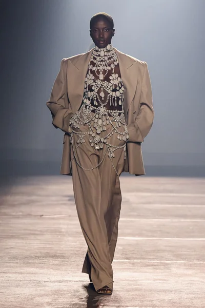 Look 41
